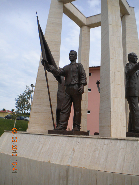 Namık Kemal Üniversitesi Anıtı - Tekirdağ